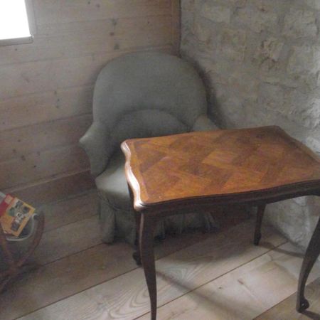 La Tourelle D'Aiglepierre Apartment Bagian luar foto